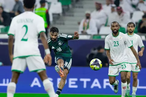 دقيقة بدقيقة.. السعودية 0-0 عمان.. استراحة (صور)